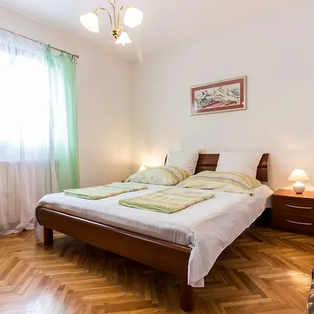Holiday Nolan Tatil Evi *